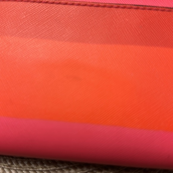 Kate Spade Wallet zip around lots pockets never used - Picture 7 of 8